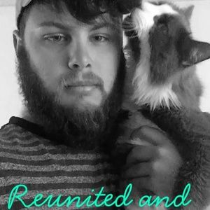 Meet your Posher, Devin